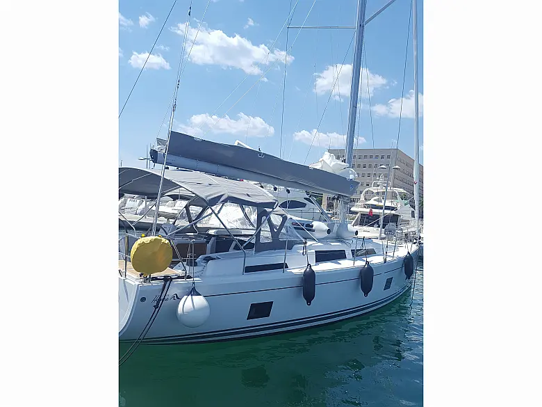 Hanse 418