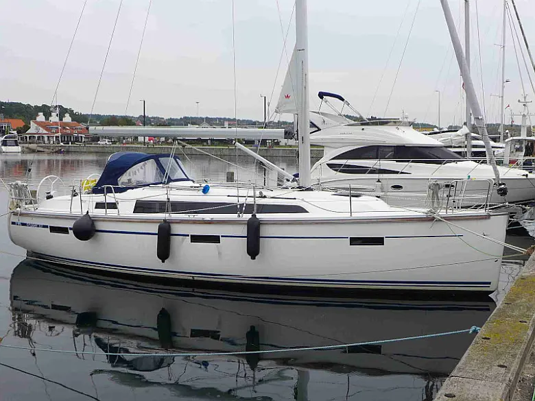 Bavaria Cruiser 37