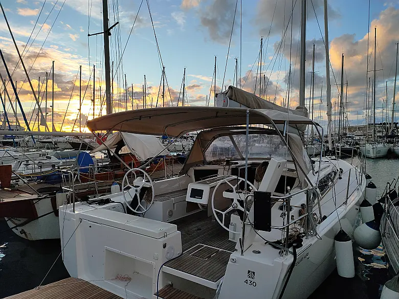 Dufour 430 Grand Large