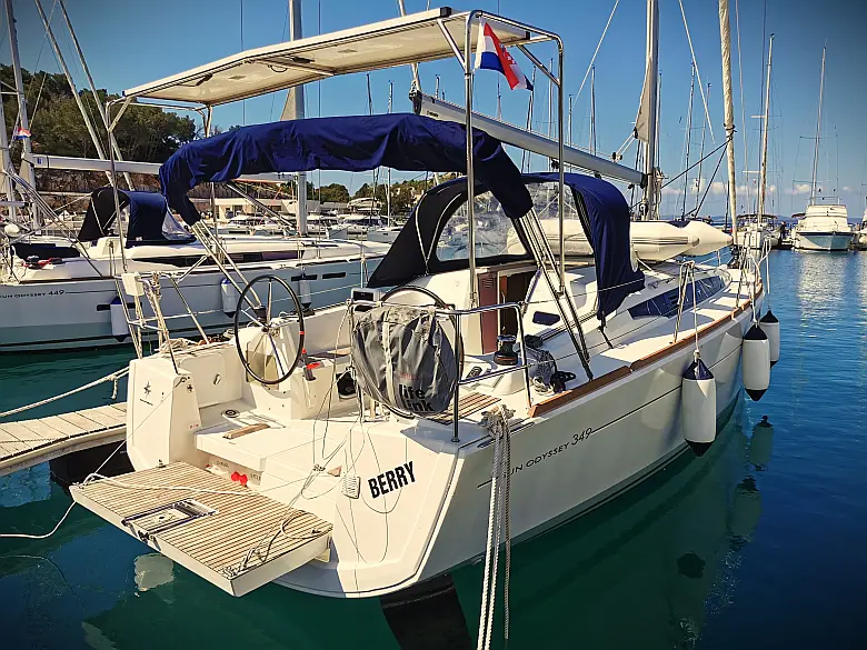 Sun Odyssey 349