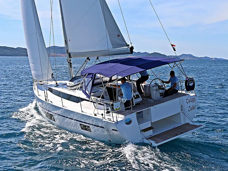 BAVARIA C 45 BT (19)