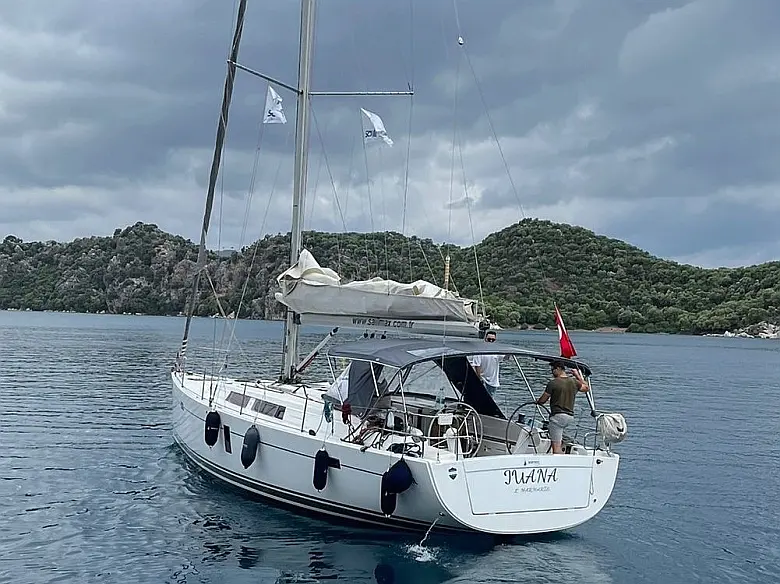 Hanse 445