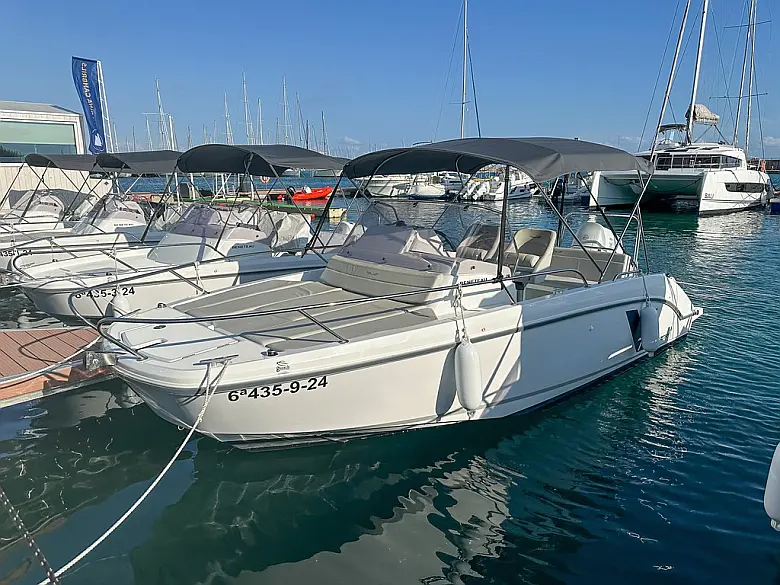 Beneteau Flyer 7 SUNdeck