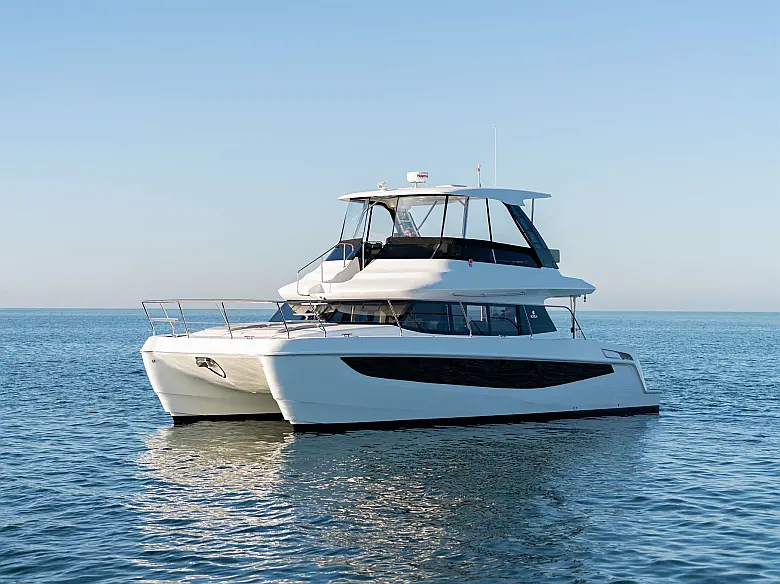 Aquila 42 Yacht