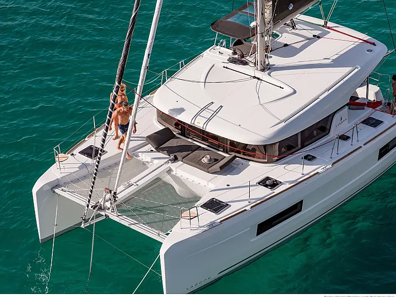 Lagoon 410