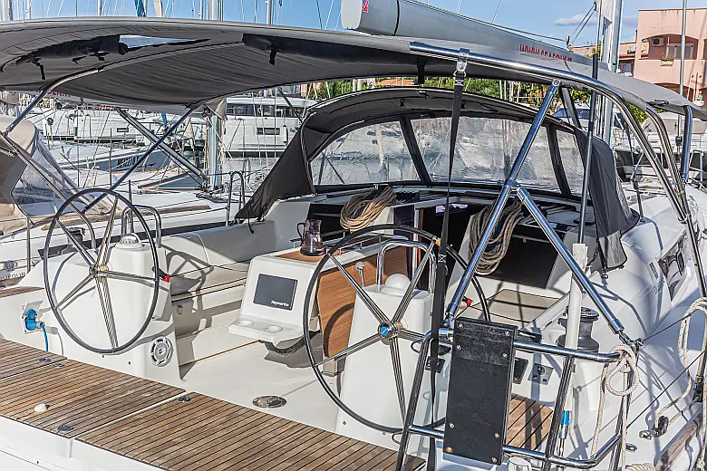 Dufour 460